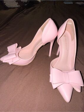 Pink Pointed-Toe Bow Stiletto Pumps